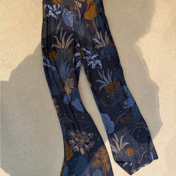 Farm Rio Pants - Picture 4 of 5